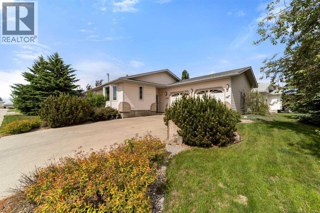 5403 64 Street Property Photo 1