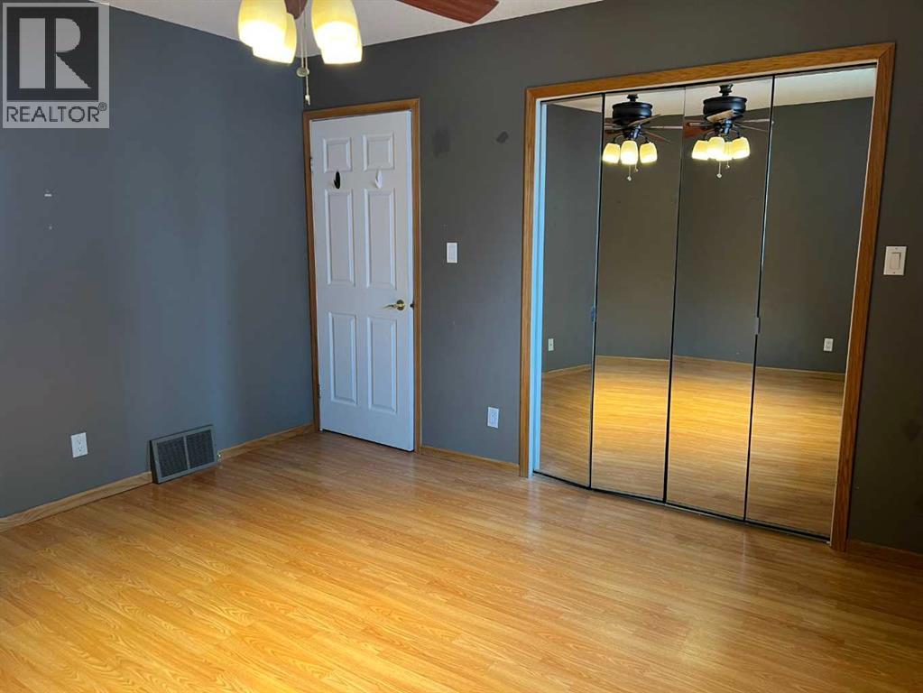 307 8 Avenue Property Photo 12