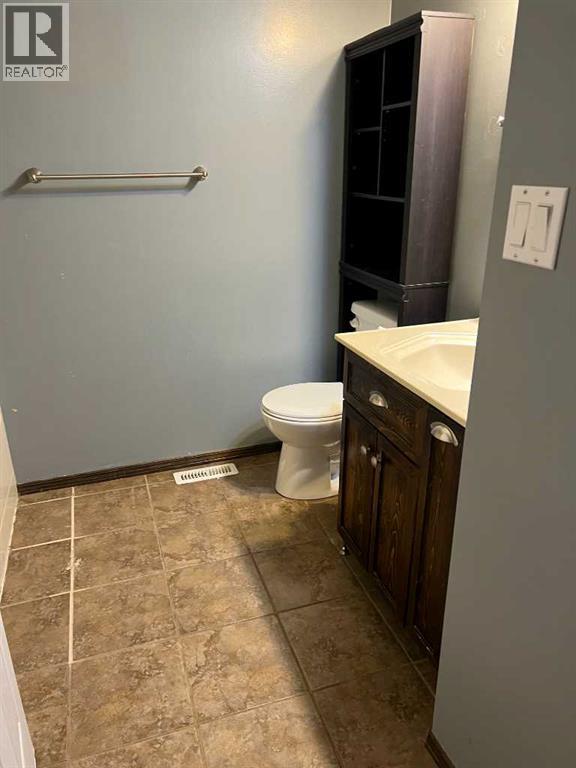 307 8 Avenue Property Photo 18