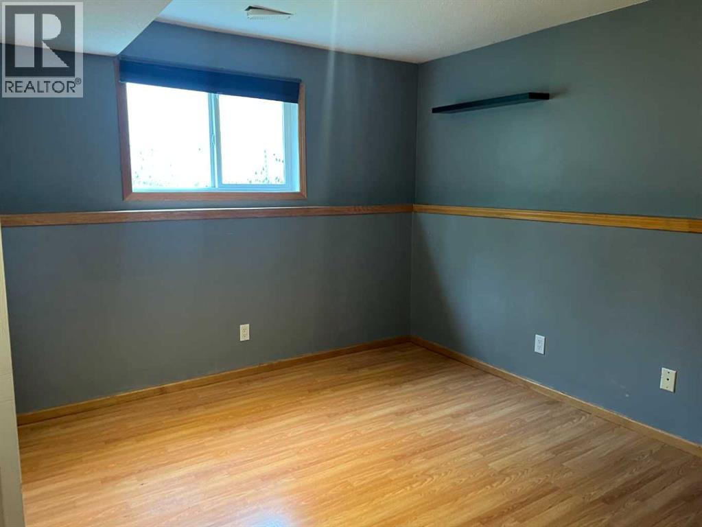 307 8 Avenue Property Photo 26