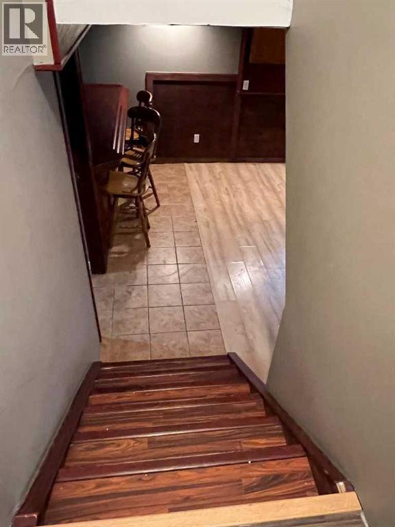 307 8 Avenue Property Photo 28