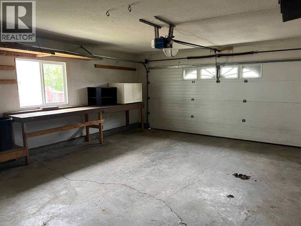 307 8 Avenue Property Photo 33