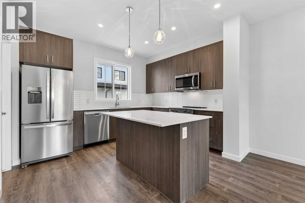 172 Hotchkiss Common Se Property Photo 1