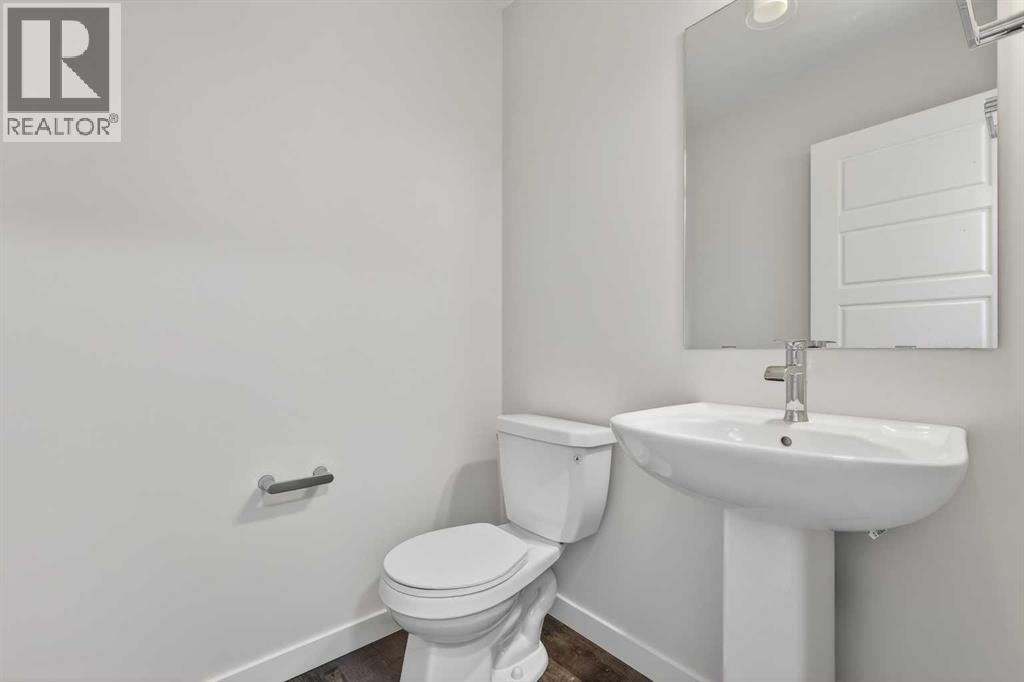 172 Hotchkiss Common Se Property Photo 17