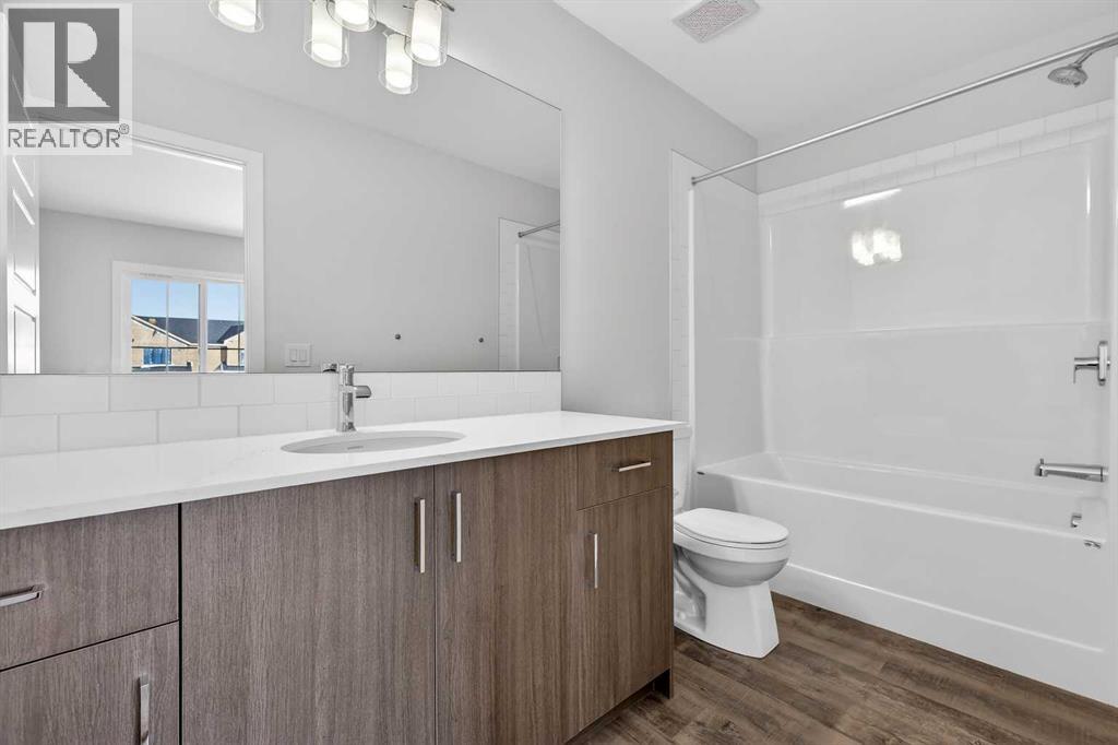 172 Hotchkiss Common Se Property Photo 22
