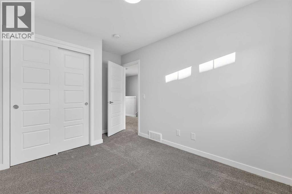 172 Hotchkiss Common Se Property Photo 27