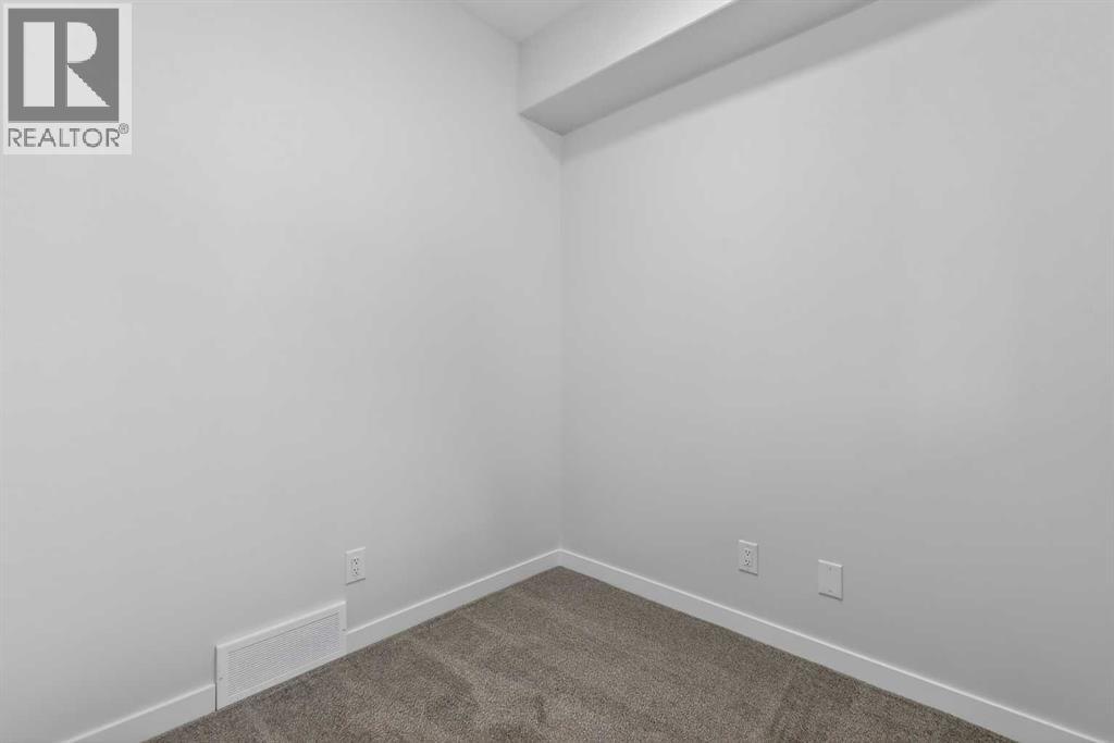 172 Hotchkiss Common Se Property Photo 30