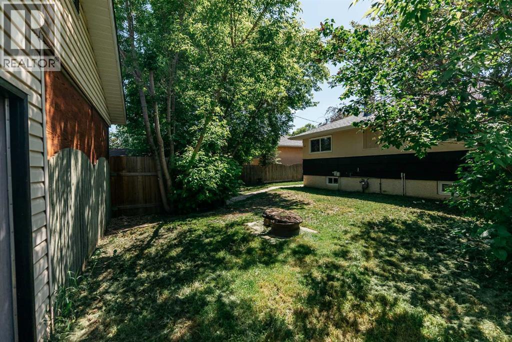 5418 37 Street Property Photo 10