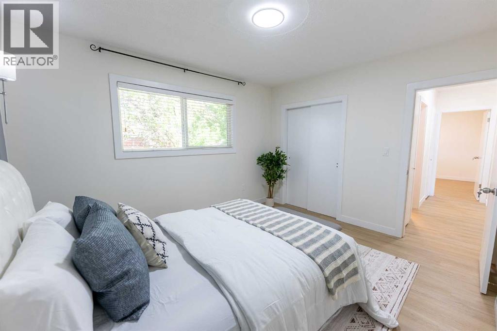 5418 37 Street Property Photo 17