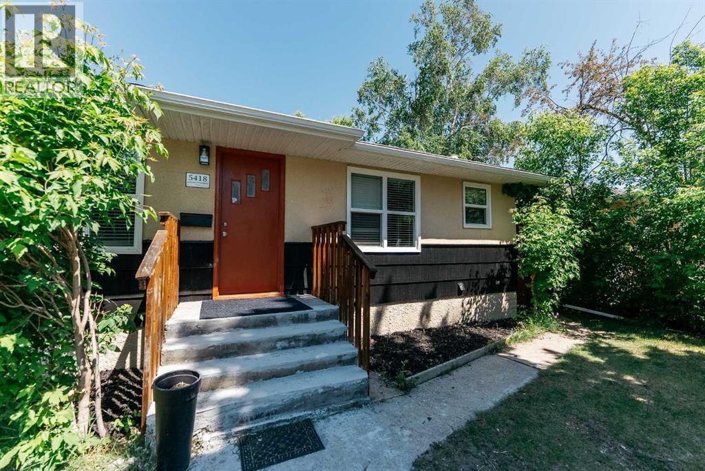 5418 37 Street Property Photo 34