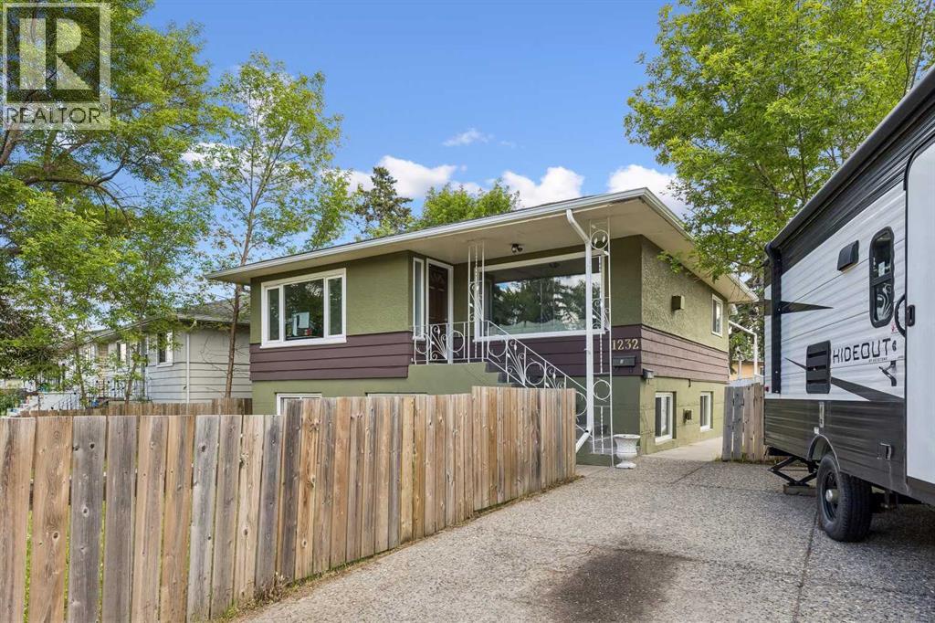 1232 Danloe Street Ne Property Photo 1