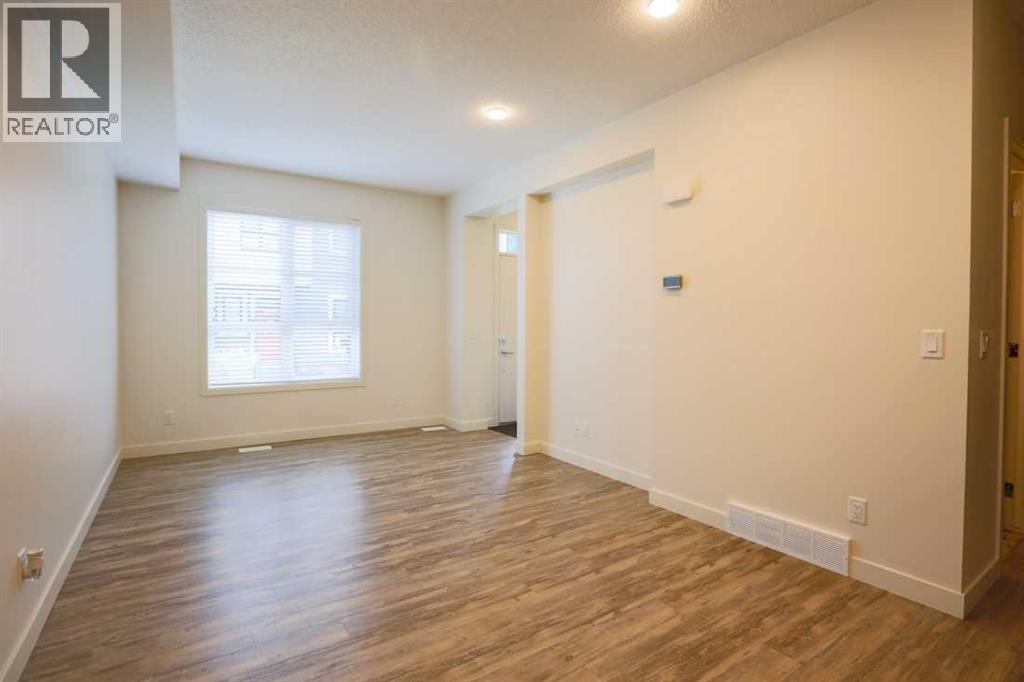 100 Walgrove Court Southeast Property Photo 7
