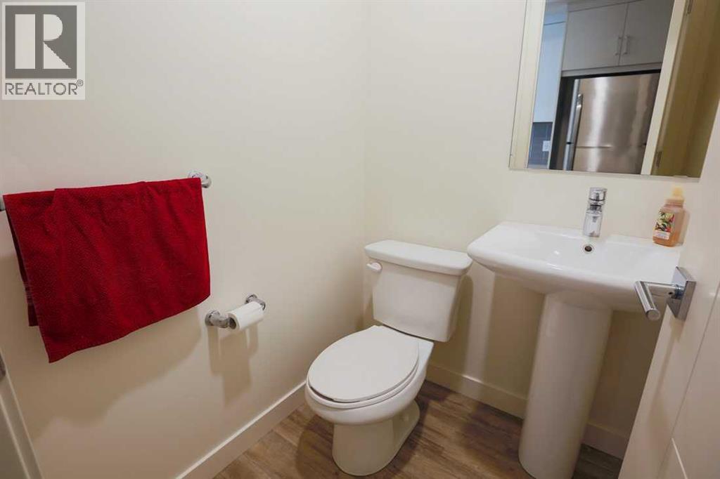 100 Walgrove Court Southeast Property Photo 8