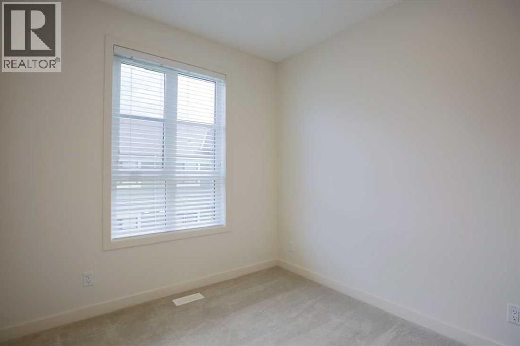 100 Walgrove Court Southeast Property Photo 16
