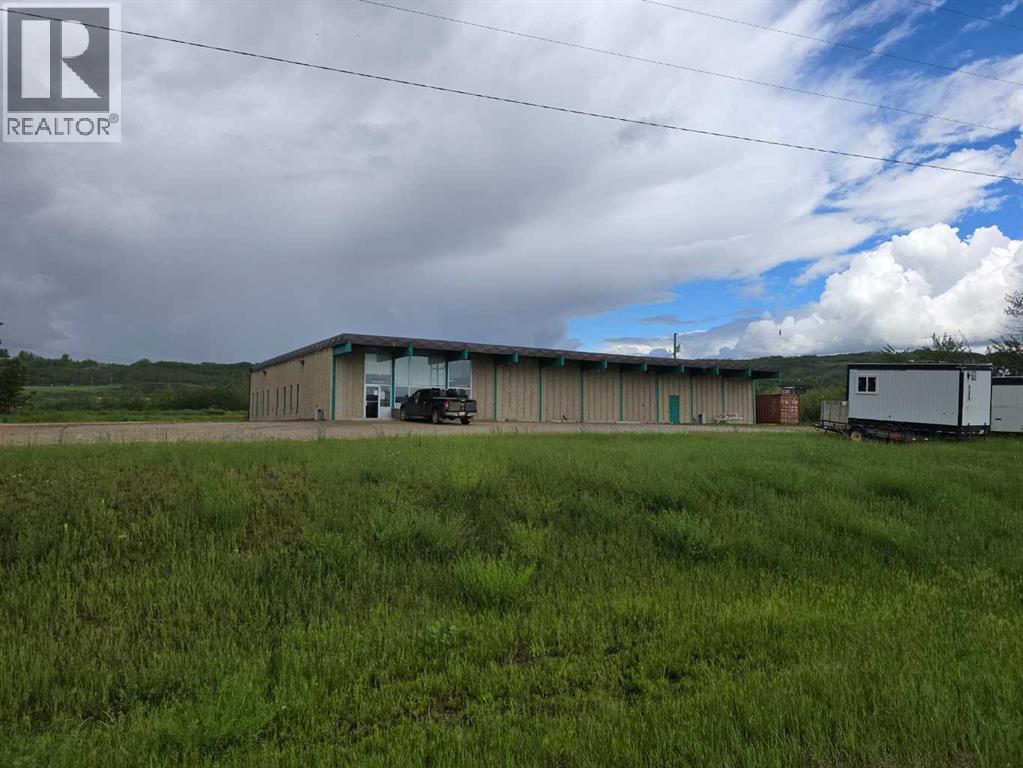9020 90 Street Property Photo 1