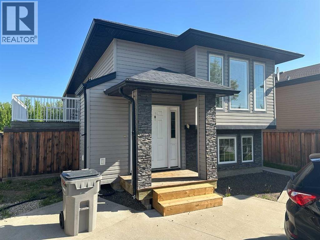 8876 75 Avenue Photo de la propriété 1