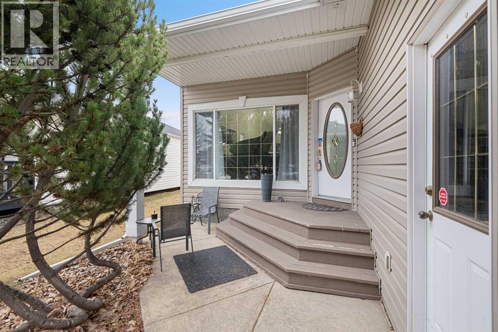 704 Woodside Drive Nw Property Photo 3