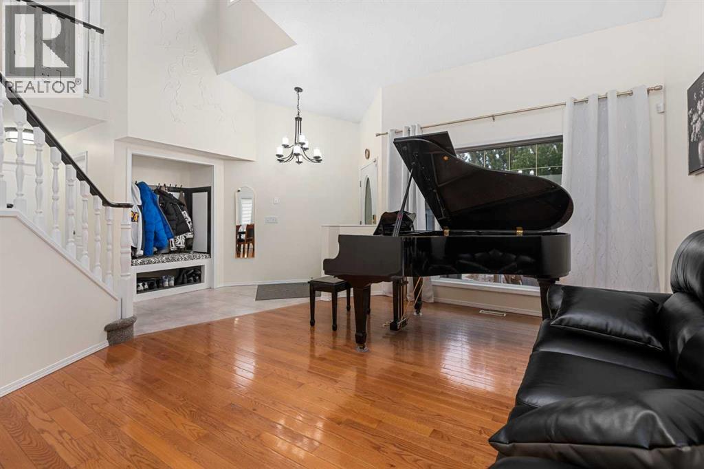 704 Woodside Drive Nw Property Photo 7