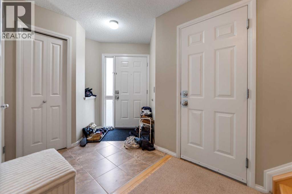 2323 Eversyde Avenue Sw Property Photo 4