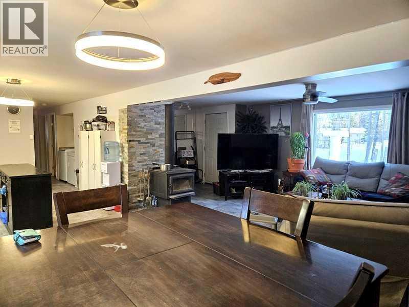 981 Fox Drive Property Photo 7