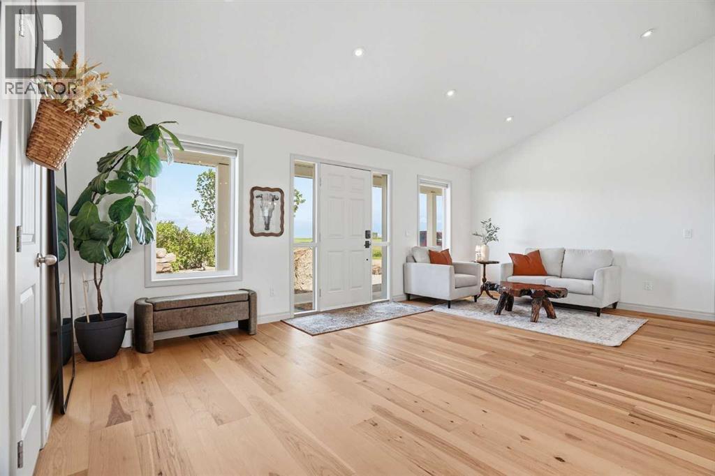 245169 271 Range Road Property Photo 3