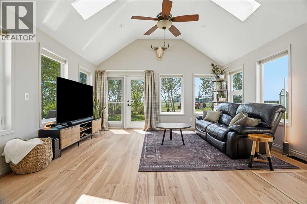 245169 271 Range Road Property Photo 17
