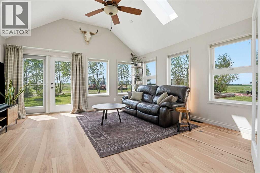 245169 271 Range Road Property Photo 20
