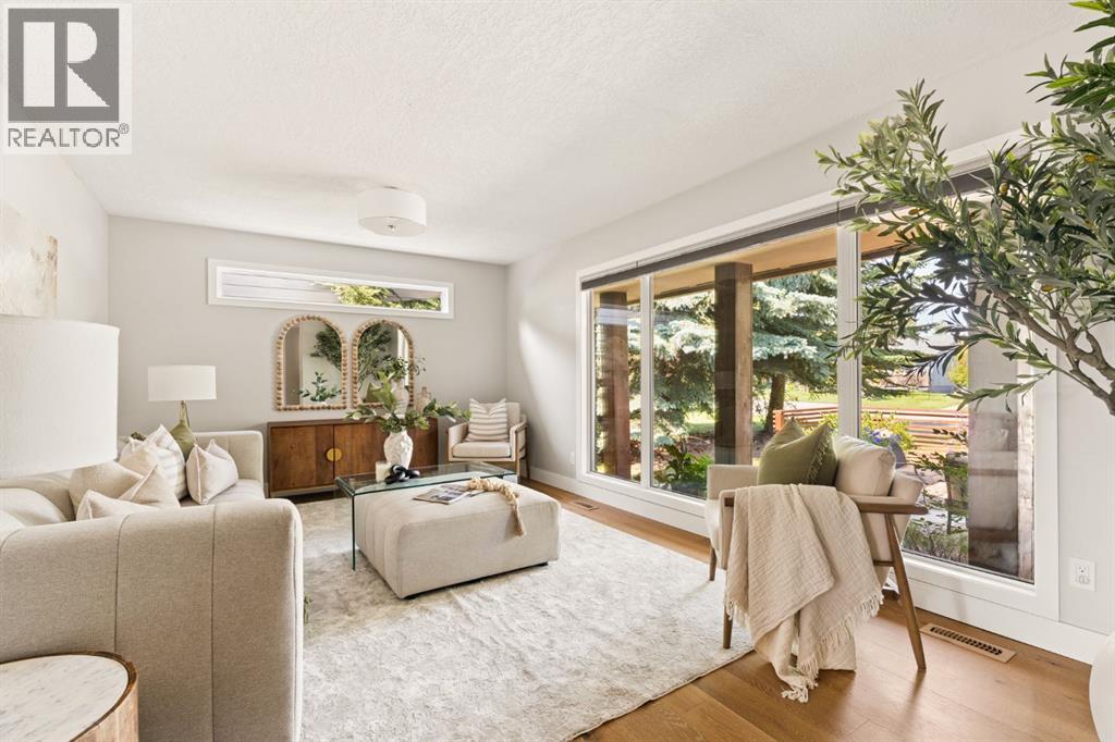 127 Parkglen Crescent Se Property Photo 1