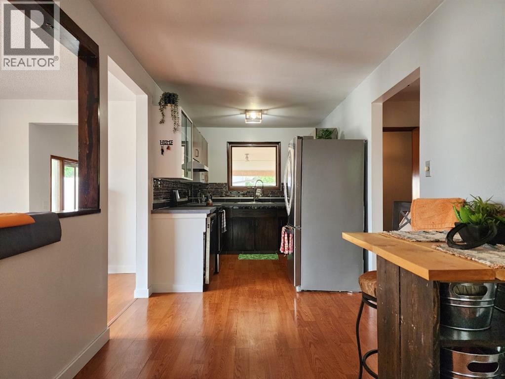 5404 5th Street W Property Photo 8