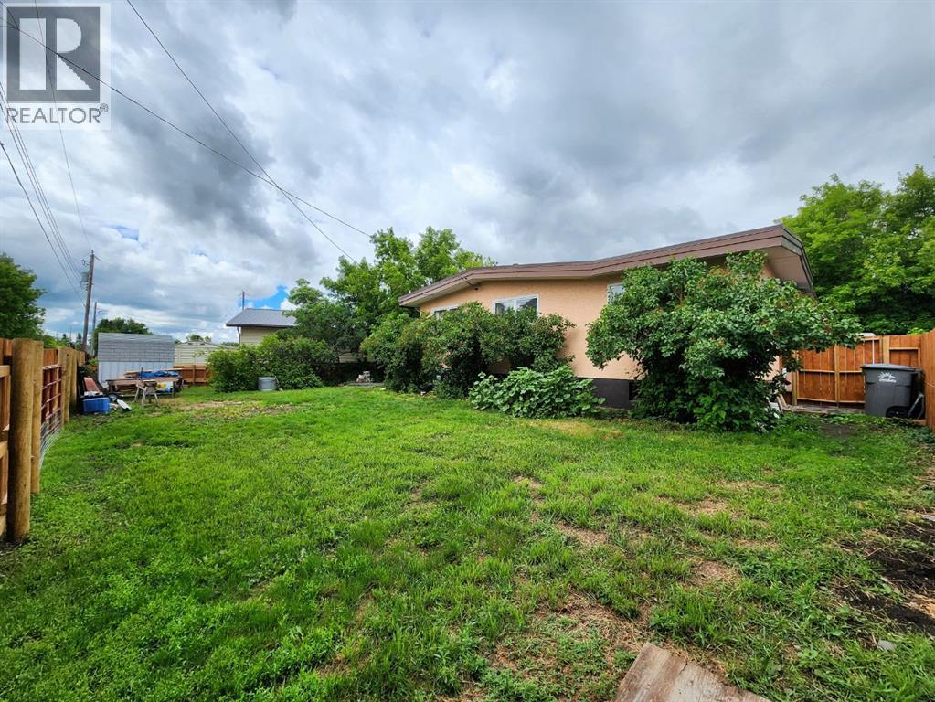 5404 5th Street W Property Photo 37
