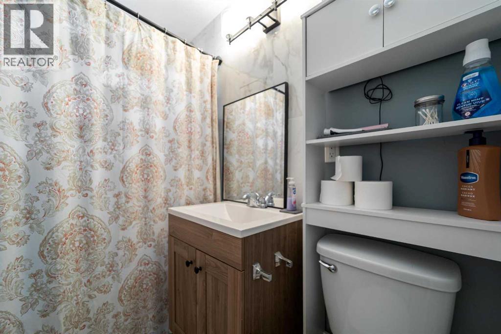 5219 50 Avenue Property Photo 12