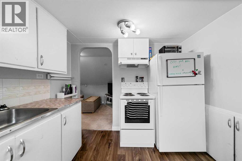 5219 50 Avenue Property Photo 32