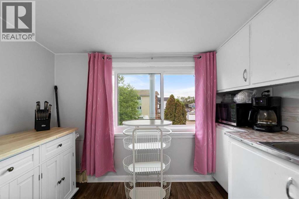5219 50 Avenue Property Photo 33