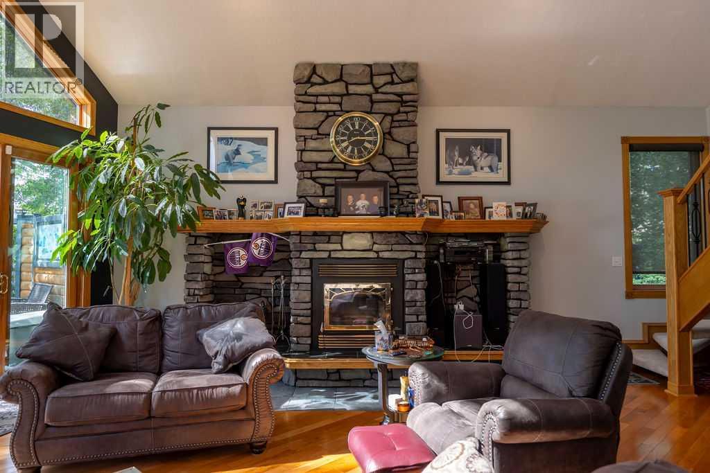 235025 Township Road 821a Property Photo 9