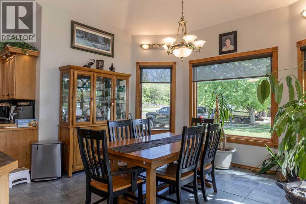 235025 Township Road 821a Property Photo 10