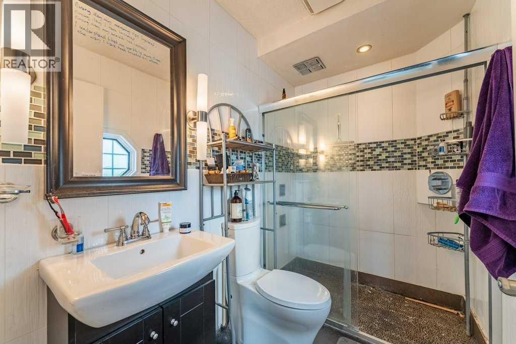 250 Mt Lorette Close Se Property Photo 16