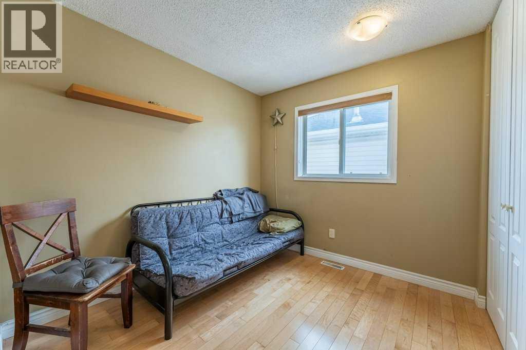 250 Mt Lorette Close Se Property Photo 21