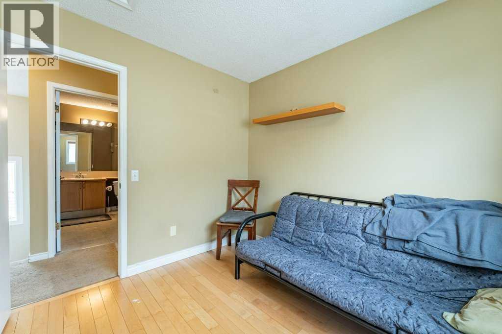 250 Mt Lorette Close Se Property Photo 22