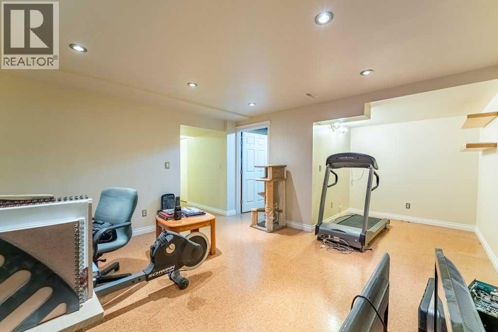 250 Mt Lorette Close Se Property Photo 24