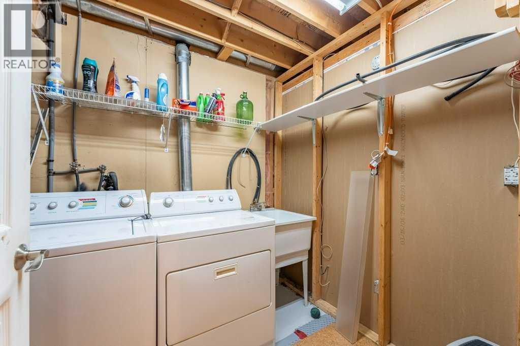 250 Mt Lorette Close Se Property Photo 26