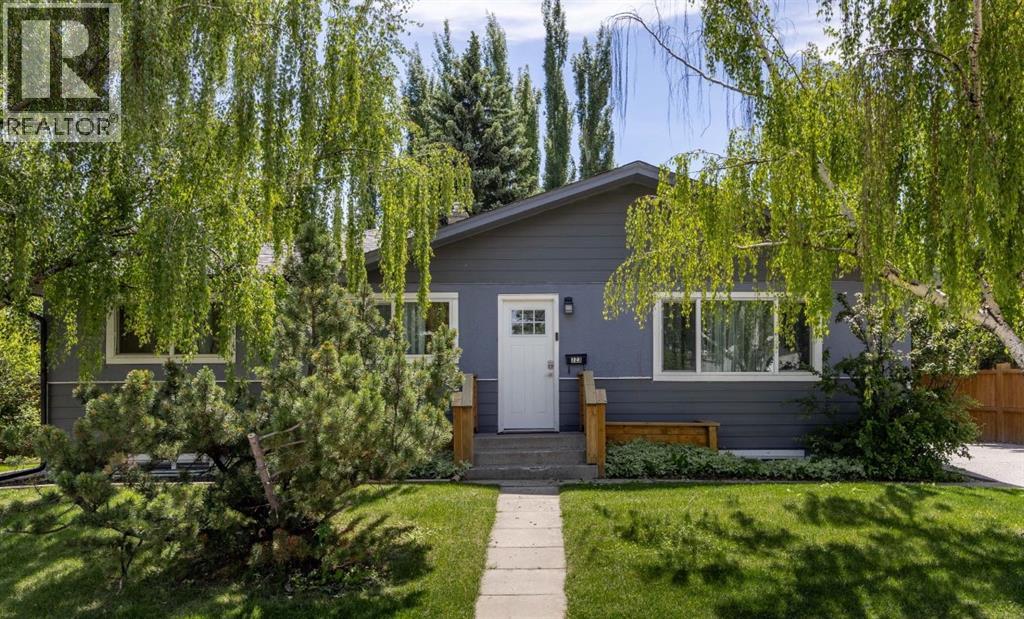 723 75 Avenue SW Property Photo 1