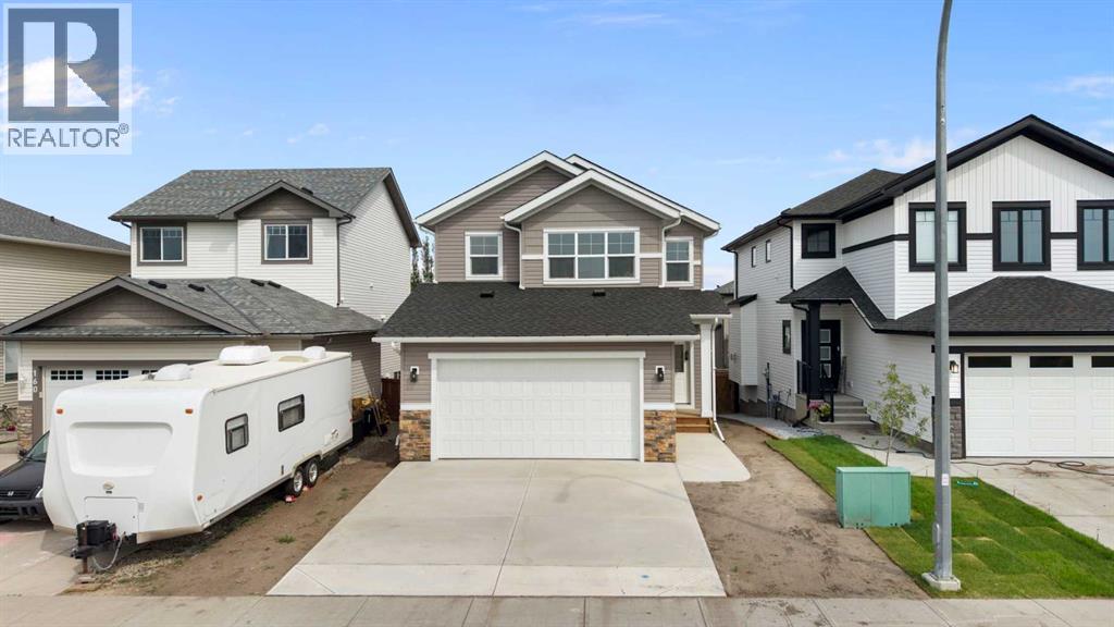 156 Wildrose Green Property Photo 2