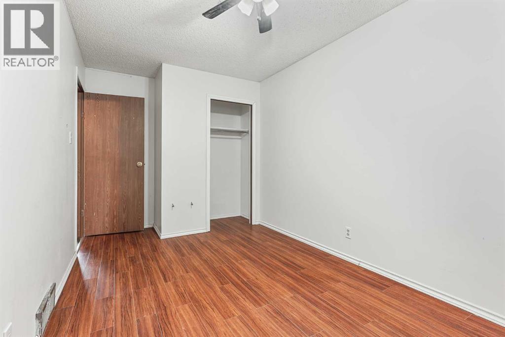 28 Cayuga Crescent W Property Photo 11