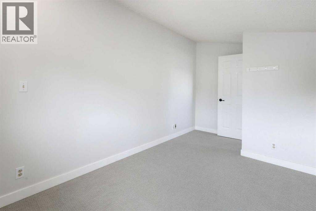 1921 5 Street Southwest Property Photo 24