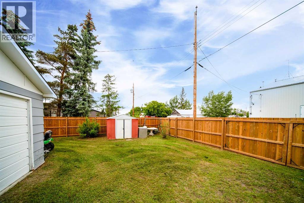 4911 51 Street Property Photo 25
