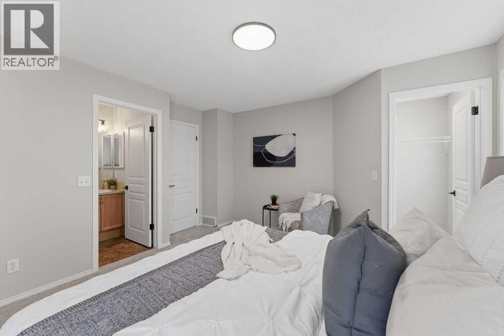 115 Elgin Meadows View Se Property Photo 17