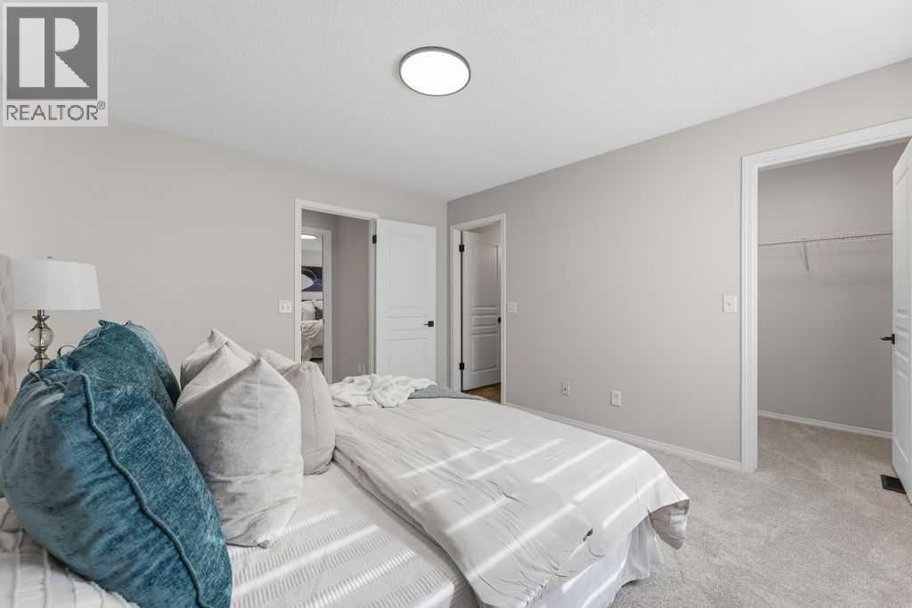 115 Elgin Meadows View Se Property Photo 19