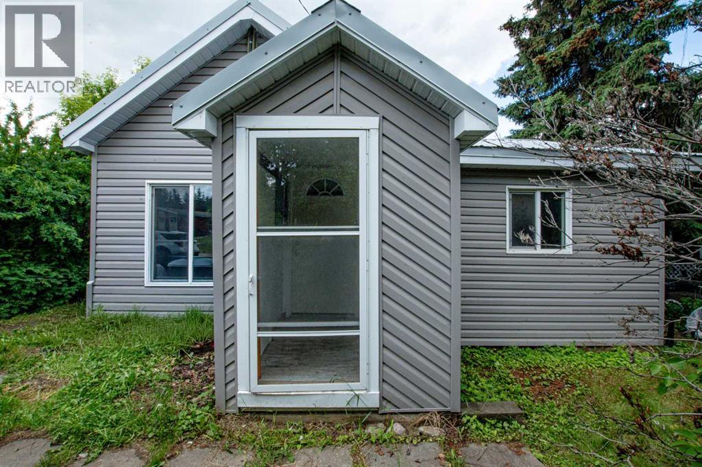 206 7th Street Property Photo 1