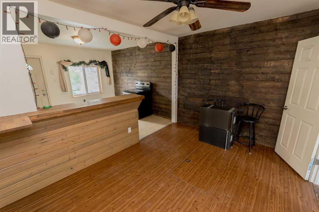 206 7th Street Property Photo 8
