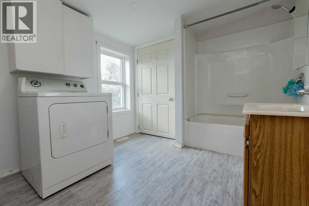 206 7th Street Property Photo 10